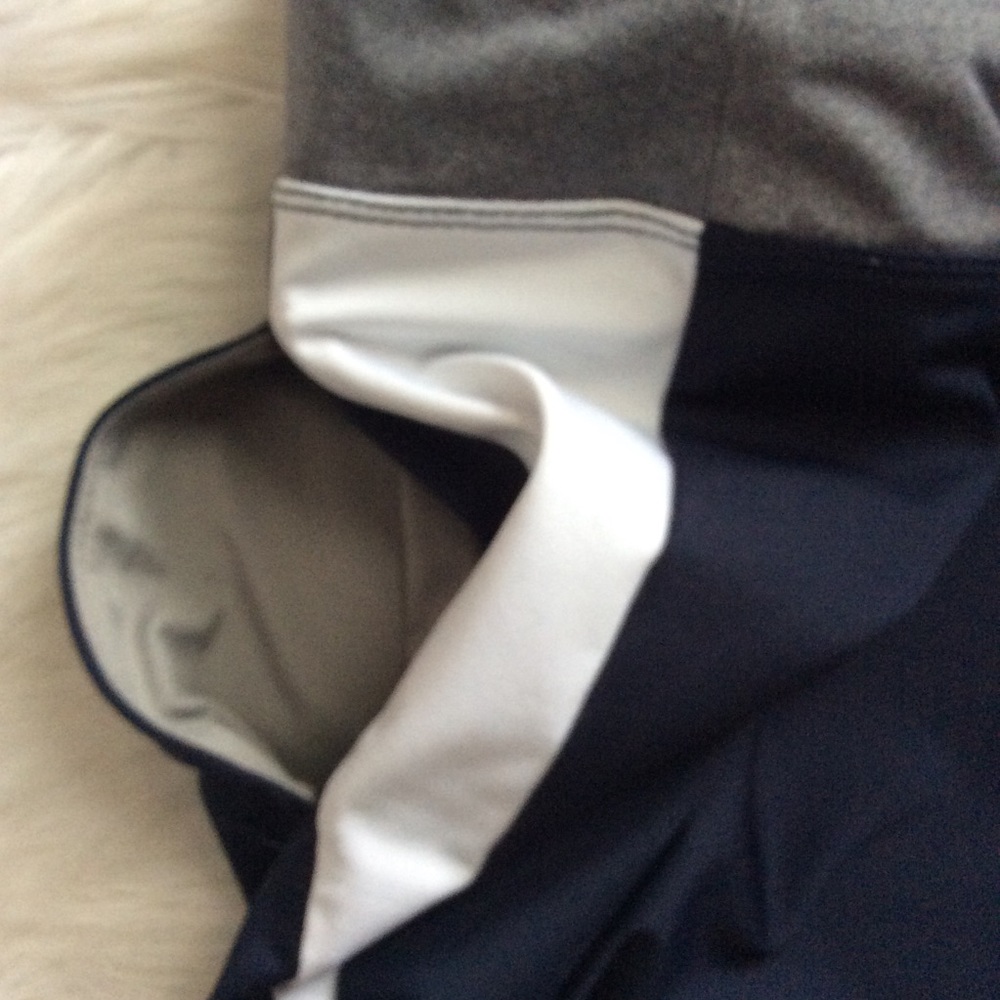 NWOT Cutter & Buck Colorblock Dry Tec Golf Skort - Picture 8 of 8